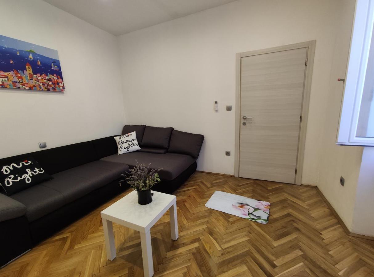 Apartment Tona Šibenik Buitenkant foto