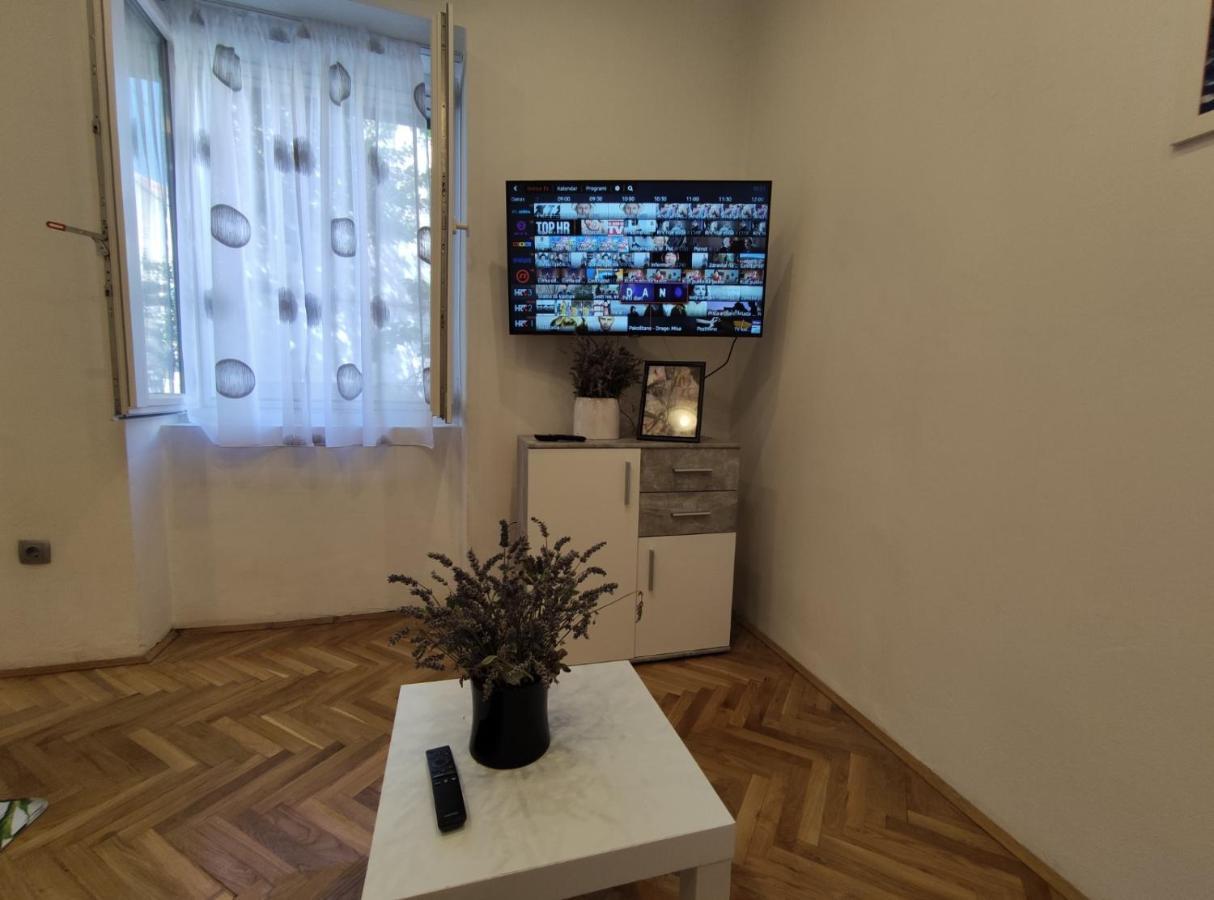 Apartment Tona Šibenik Buitenkant foto