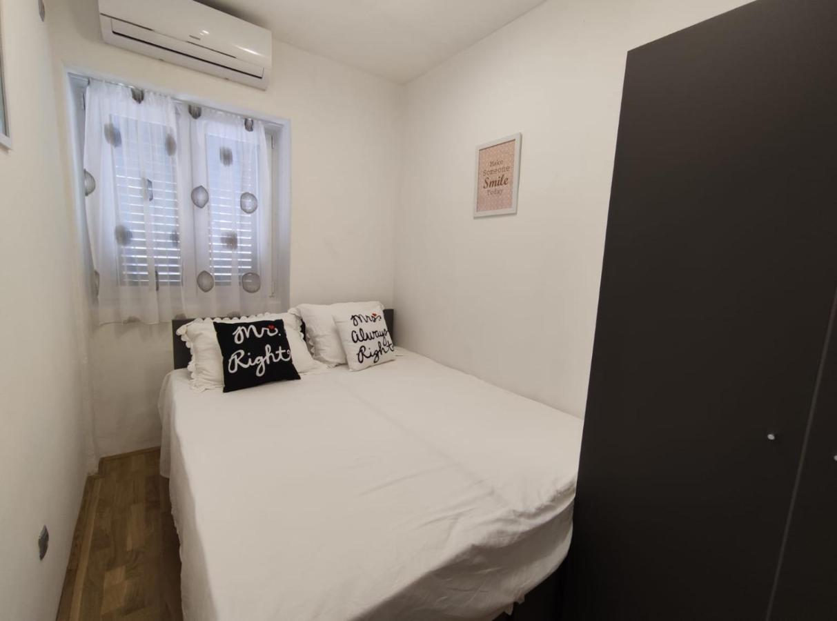Apartment Tona Šibenik Buitenkant foto
