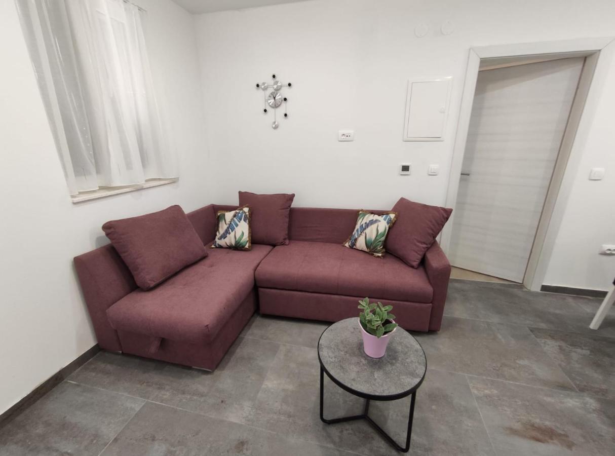 Apartment Tona Šibenik Buitenkant foto